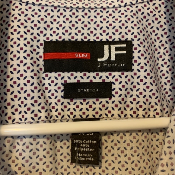 Size Medium Men’s Button Down Shirt - Picture 4 of 8